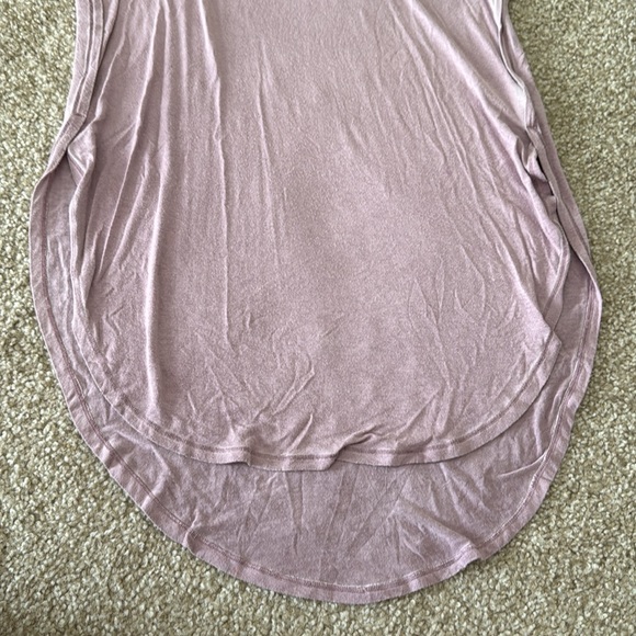 Mudd brand size medium light purple / lilac layering top - Picture 4 of 6